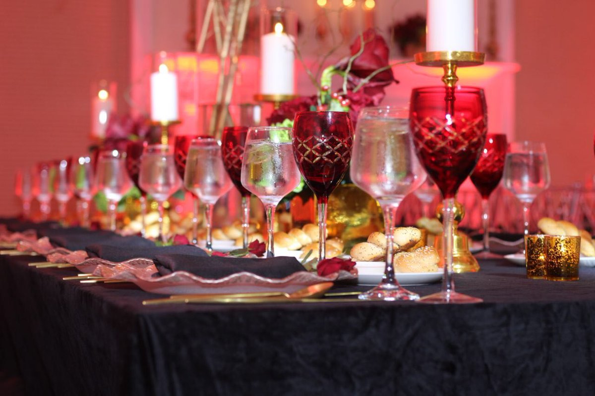 decorielevents's tweet photo. It’s #ThrowbackThursday and we’re reminiscing on this elegant event featuring vibrant and radiant shades of red! https://t.co/f4iIJ4bOmi