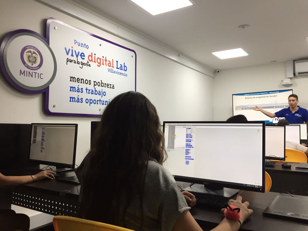 PvdLabVillavo's tweet photo. Hoy fue un gran día donde #niños y #niñas se divirtieron y aprendieron sobre #Programación con el #ScratchDay de ROVOFIC en el Pvdlabvillavo #Tecnologia #Ciencia #Innovación https://t.co/3JlKSbV130