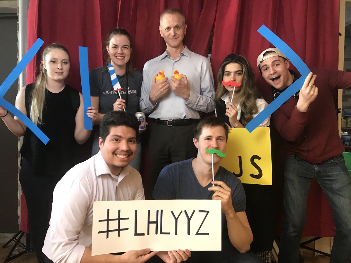 lighthouse_labs's tweet image. Having fun with our students at #LHLDemoDay tonight! 👩🏽‍💻👨‍💻

#LHLYYZ #learntocode