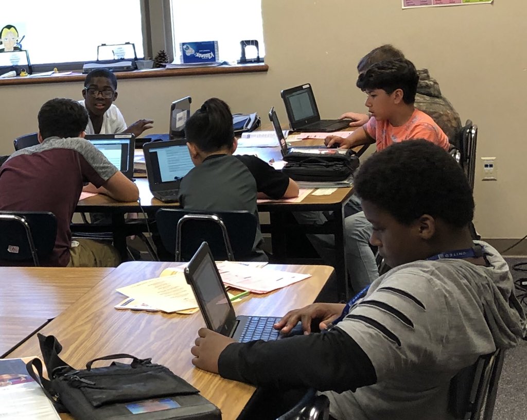 BuffettCares's tweet photo. Final counseling lesson with Mrs. Jorgensen! 7th gr Ss update Personal Learning Plans using Naviance. Cluster Finder provides ideas for summer camps &amp; electives. @BuffettMagnet https://t.co/j5Nm24DXch