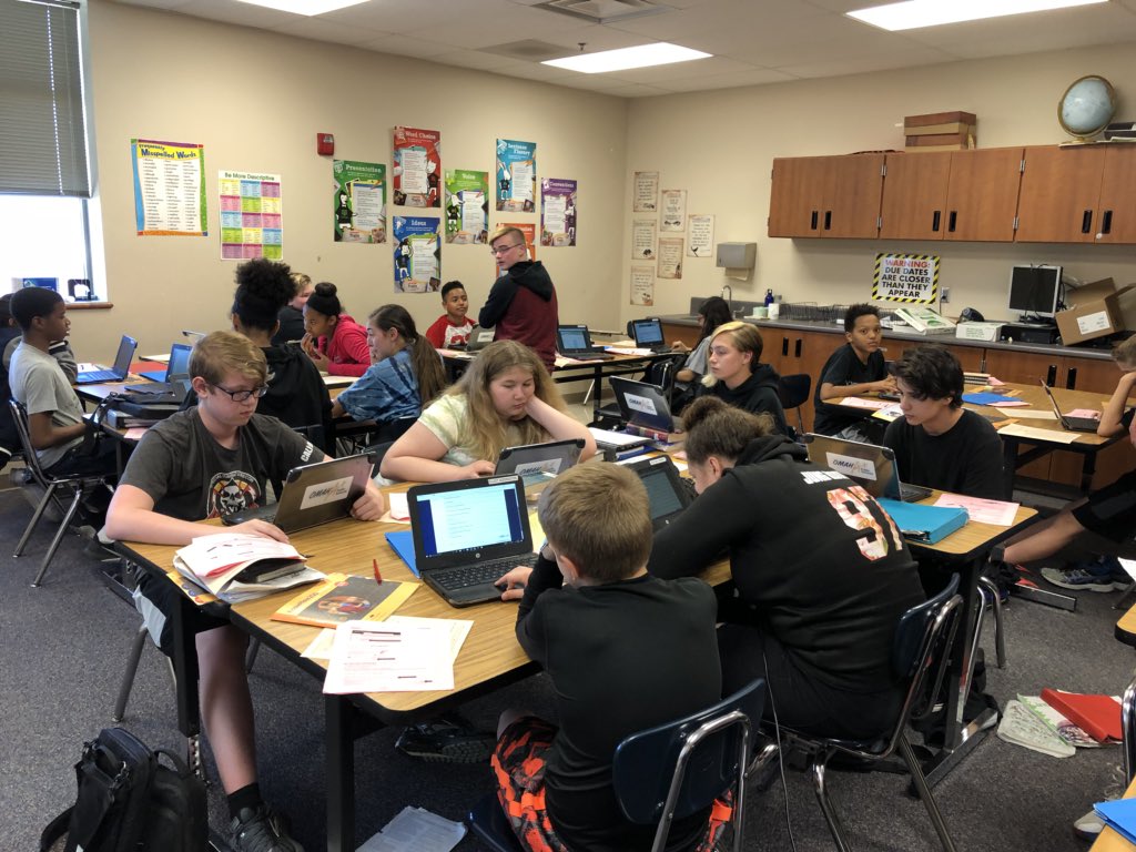 BuffettCares's tweet photo. Final counseling lesson with Mrs. Jorgensen! 7th gr Ss update Personal Learning Plans using Naviance. Cluster Finder provides ideas for summer camps &amp; electives. @BuffettMagnet https://t.co/j5Nm24DXch