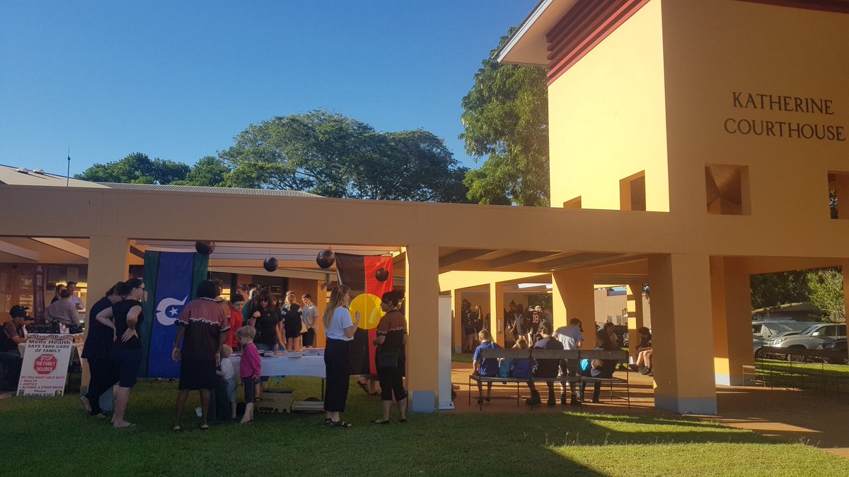 CourtsinNT's tweet photo. #Katherine courts getting very busy at their #LawWeek2018 Open Day.
Even more people expected to arrive soon, with the free barbie starting to fire up. https://t.co/FtE1NegVbA