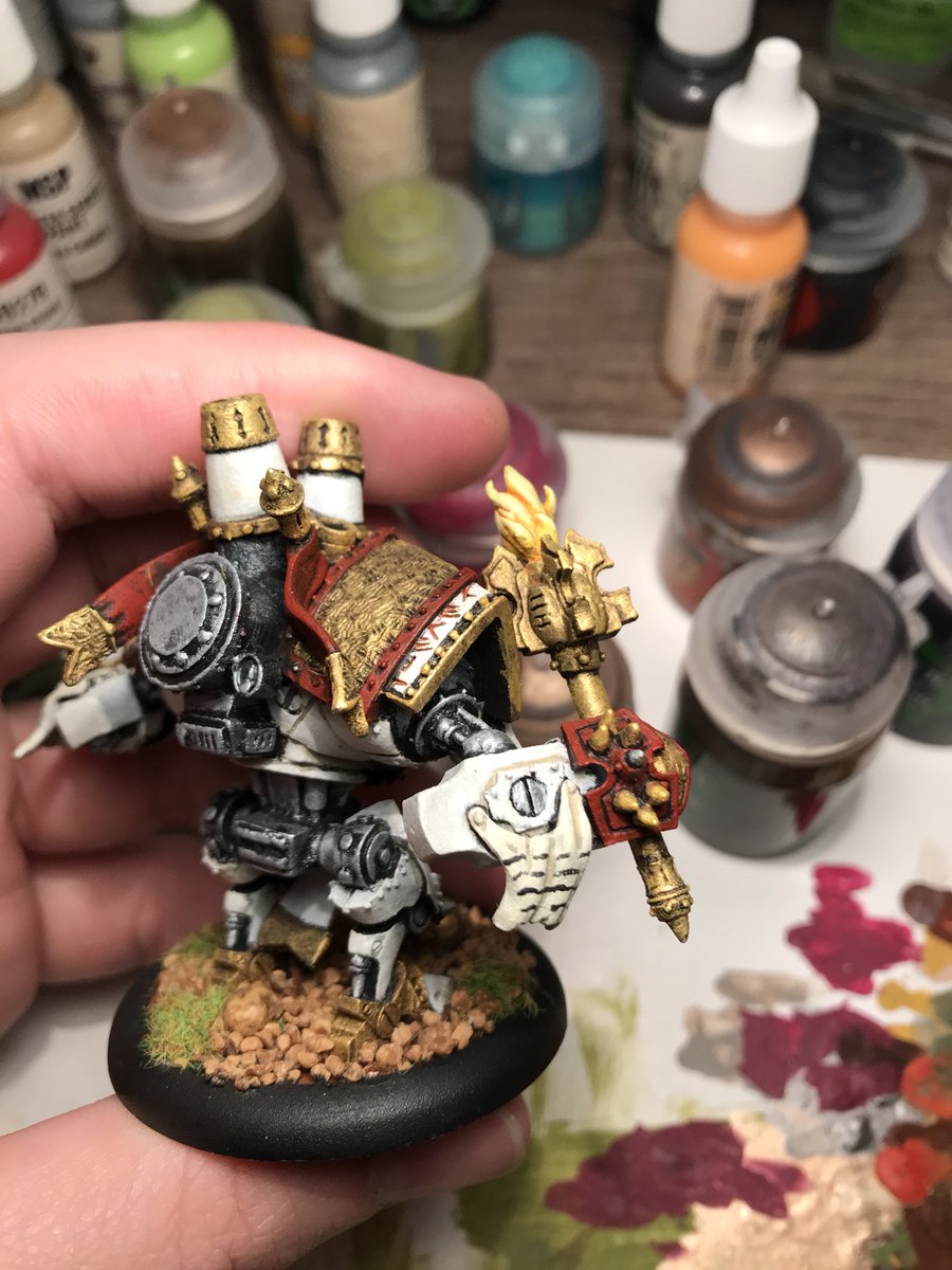 3rdshftwargamer's tweet photo. Some more of my Menoth collection. Man, I REALLY did not prime my minis well back then, nor did I bother to thin my paints. They look great on the table though! #tabletopquality #menoth #privateerpress https://t.co/5BwYmiBDzb