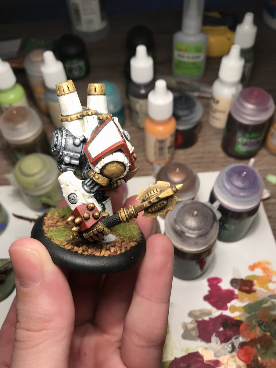 3rdshftwargamer's tweet photo. Some more of my Menoth collection. Man, I REALLY did not prime my minis well back then, nor did I bother to thin my paints. They look great on the table though! #tabletopquality #menoth #privateerpress https://t.co/5BwYmiBDzb
