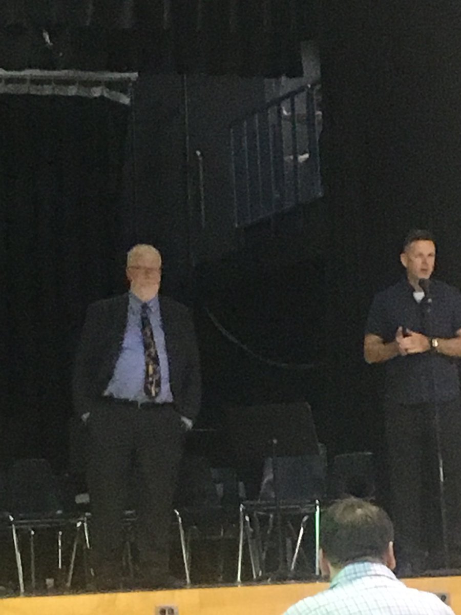 McNichollsR's tweet image. @HeartLake_SS Spring concert 2018. Goodbye to Mr. Pybus- happy retirement to him. @Peter_Koehnen @mccutcheonpeel @shakti_pat
