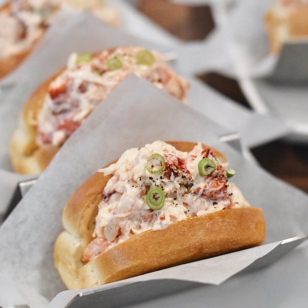 lindork's tweet photo. There’s so many #SanFrancisco-themed #yegfood &amp; drink specials at @flyEIA you can try this month to celebrate new daily, direct @aircanada flights from #YEG to #SanFran! ✈️ 

RT to spread the word &amp; be entered to win a $50 gift card to try some of the food! 🍽 #yeg https://t.co/J6bSo20vuk