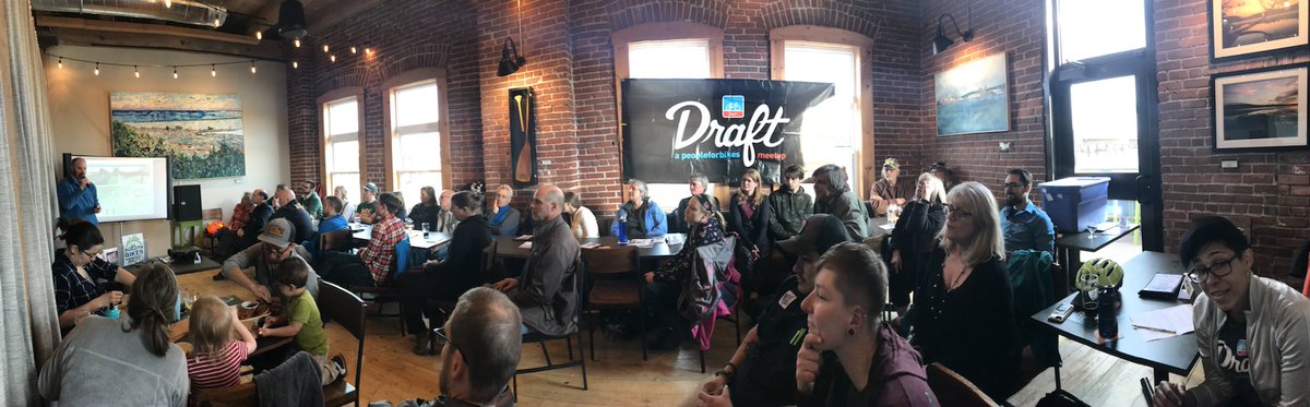 Sold out crowd at for tonight’s #DraftMeetup! Thanks <a href="/bentpaddlebeer/">bentpaddlebeer</a> for hosting! #duluth #duluthbikes #bikeduluth #twowheels #biking #beer #dlh