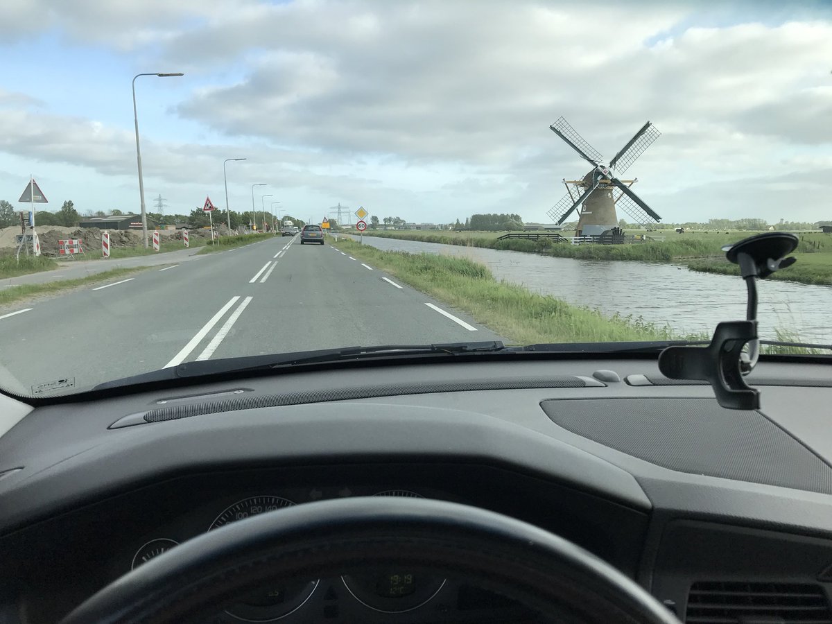 timmermansr's tweet photo. Forgot to post earlier... View of my almost weekly commute to and from #Noordwijk. #VeryDutch #SSP18 https://t.co/M1wDJ9BZX2