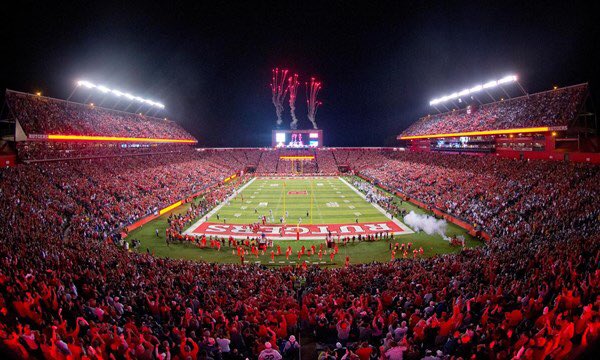 JalenGraham17's tweet photo. Blessed to receive an offer from Rutgers University🛡🔴 #RFamily #ChainGang ⛓ https://t.co/4WWx2q6brD