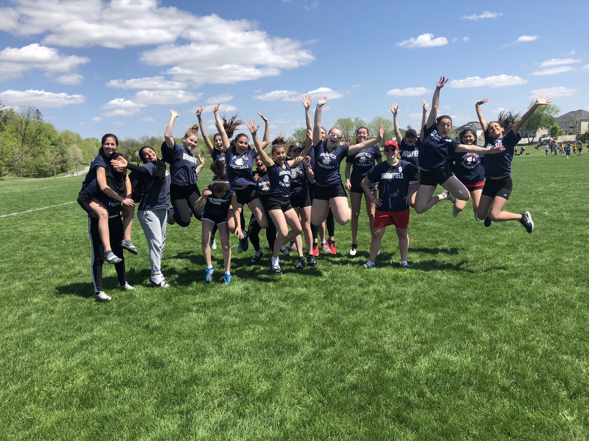 MrFinnBHS's tweet photo. Today was a perfect day for football #BHSfootball ☀️ 🏈 https://t.co/otDYtwaQve