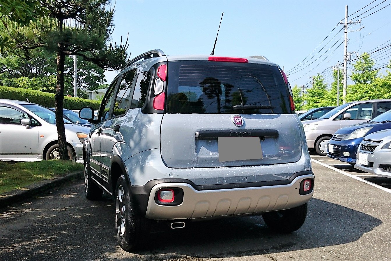 트위터의 ルパルナス 님 納車千本ノック18 その24フィアット パンダ クロス1 3m Jet ディーゼル 左ハンドル 4wdマニュアルが楽しい小さなsuvを 千葉のsさんに納車完了 パンダ Fiatpanda フィアットパンダクロス Fiat Fiat Panda フィアット フィアット