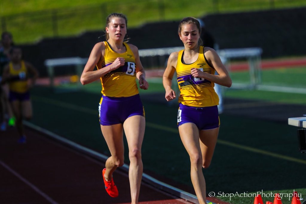 Issaquah_Track's tweet photo. Julia David-Smith STATE QUALIFIER!!! 2nd Place in the 1600m with a time of 4:53.45 to book herself a trip to Mount Tahoma next week! #MtTahomaBound #IssyTakeover #DieforState https://t.co/ipQPiK11r8