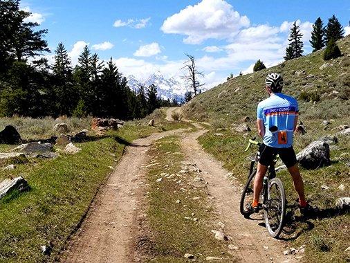 Last weekend I biked what might be the best road in America. #jacksonhole #Wyoming 📷 <a href="/JHCycling/">JHCycling</a>