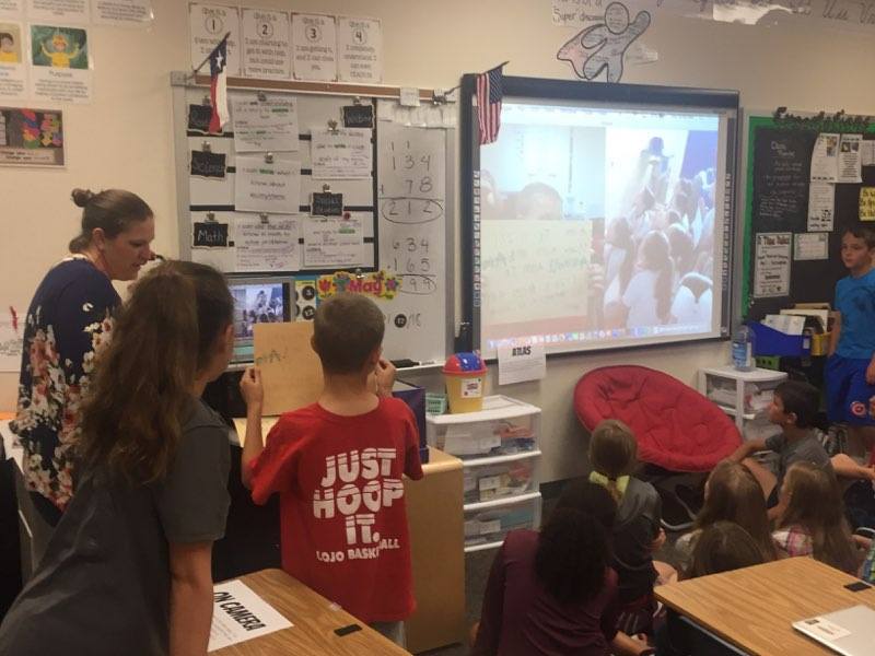 Rohlmeiersclass's tweet photo. We had a BLAST doing a Mystery Skype session with a class in Mexico!! Thank you @COLEGIONEXUS for playing with us! #mysteryskype https://t.co/B22PUKvKAP