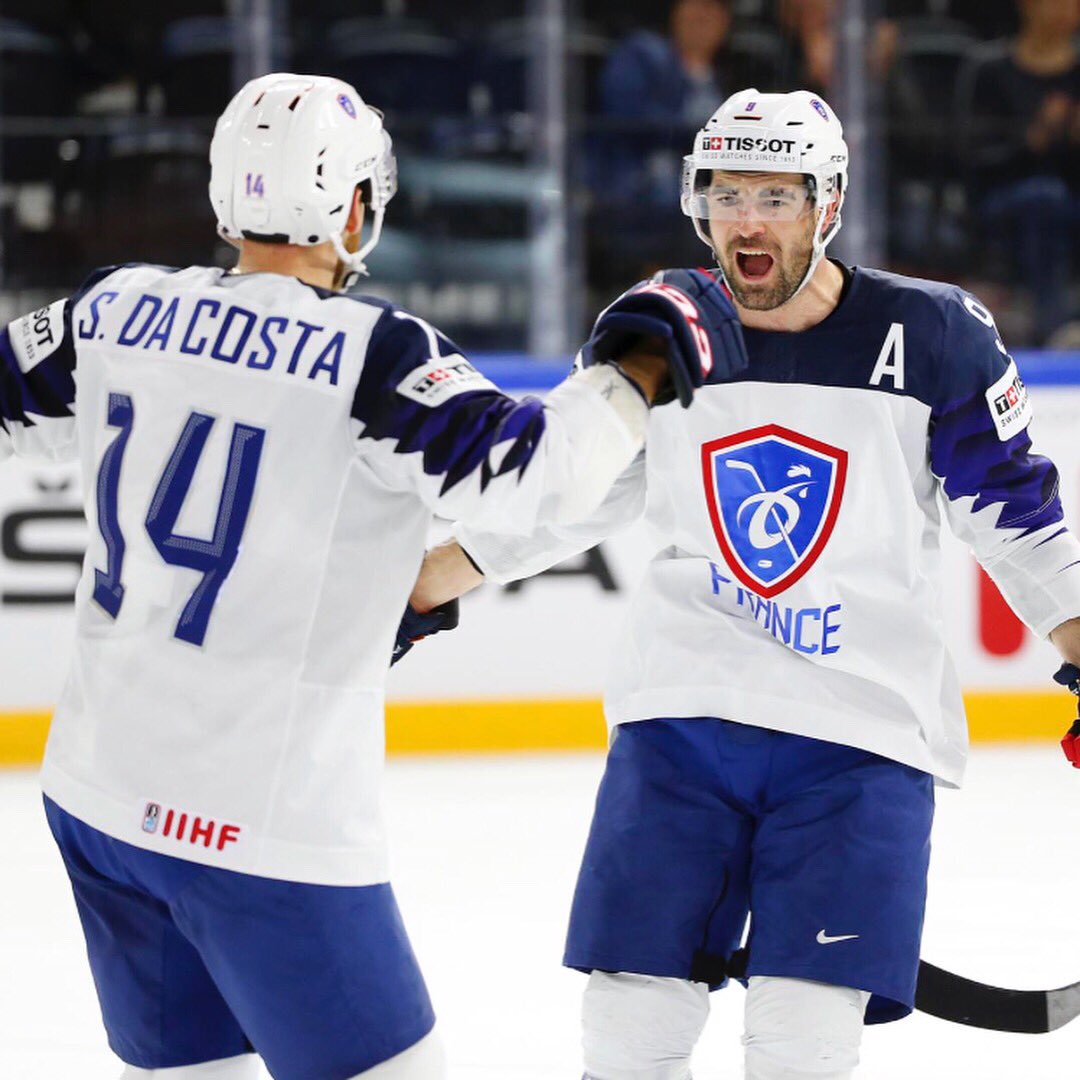 Damienfleury10's tweet photo. Ce fût une nouvelle fois une grande fierté de porter ce beau maillot de l’équipe de France 🇫🇷! Merci @hockey_fra #fierdetrefrancais https://t.co/31gfUYAEX3