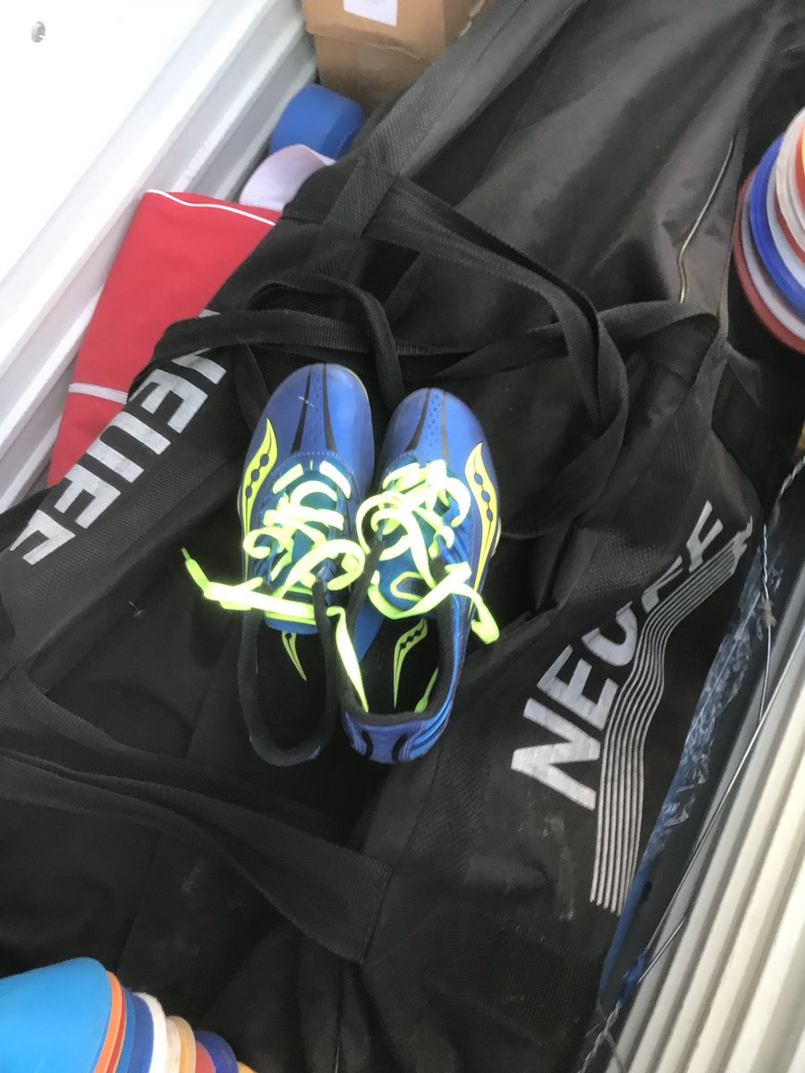 Declan Connolly tweet media