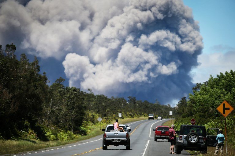 Resultado de imagem para ErupÃ§Ã£o no vulcÃ£o havaiano Kilauea deixa gigantesca nuvem de cinzas