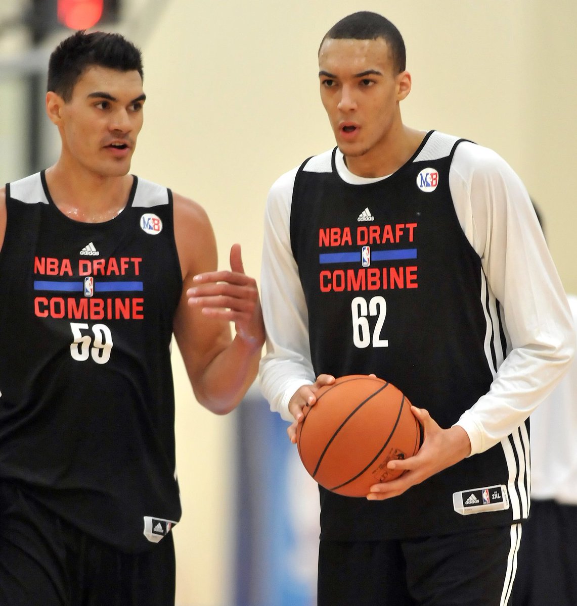 NBA (@NBA) on Twitter photo 2018-05-17 19:31:45 Throwing it back to some familiar faces at the #NBACombine! 2018 #NBACombine - live on ESPN2 Throwing it back to some familiar faces at the #NBACombine! 2018 #NBACombine - live on ESPN2