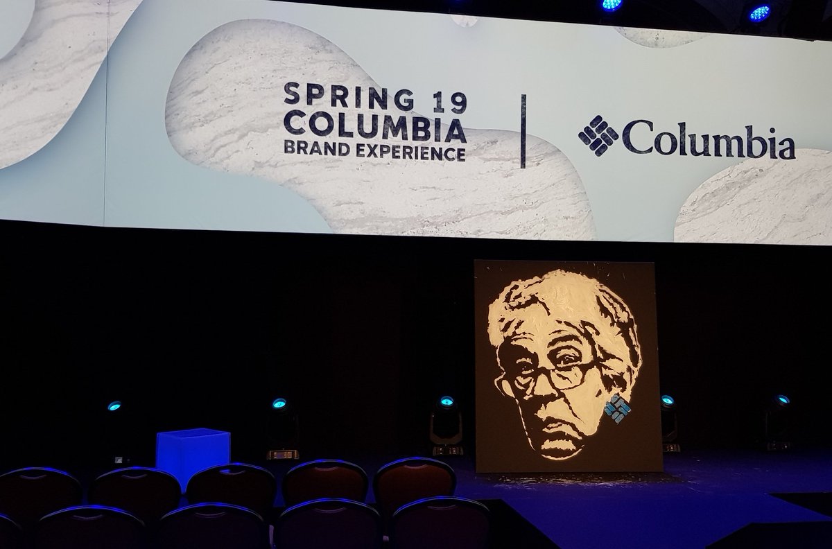 ErikBLACKPAINT's tweet photo. Séminaire international #columbia
Quel plaisir de réaliser le portrait de #gertBoyle présidente de la marque... merci à tous pour ce très bel accueil et cette énergie !
Quel beau moment à vos côtés
#speedpainting #livepainting @Columbia1938 https://t.co/9GdlrINnEG