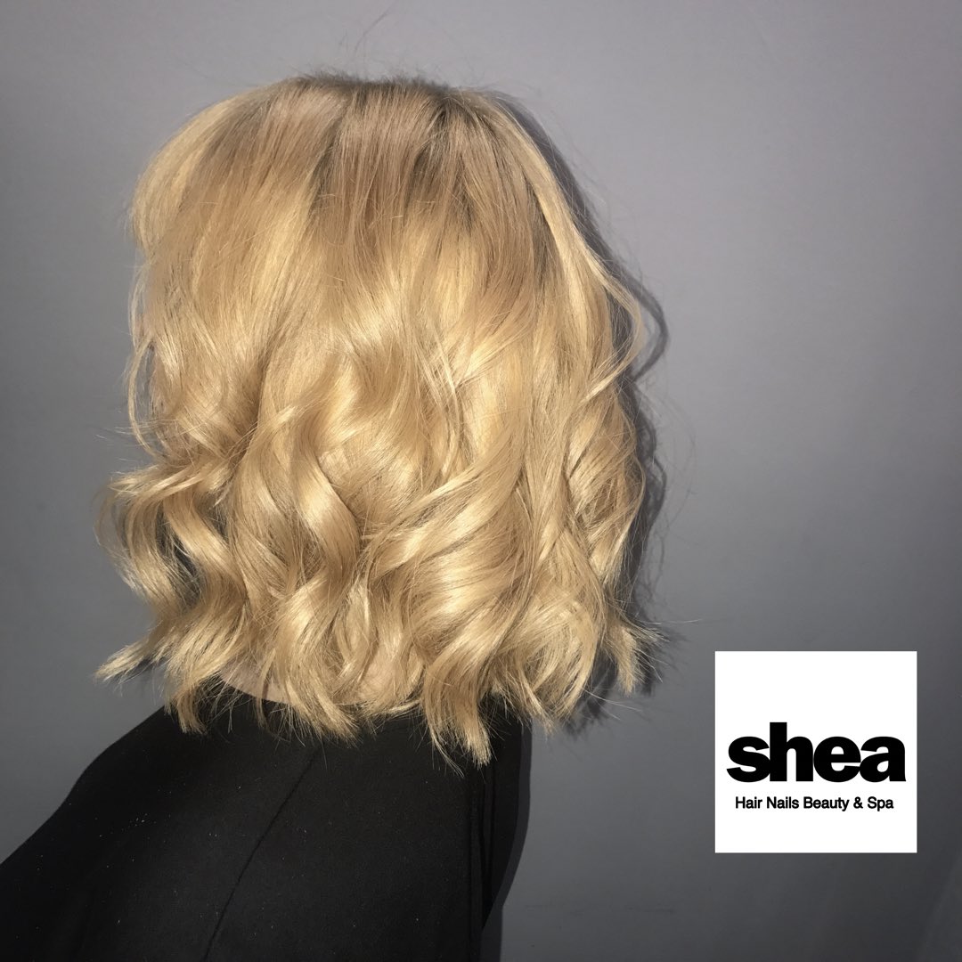 SheaSalon's tweet photo. Gorgeous blowdry &amp; curls with @olaplex stand alone treatment created by Nicole 😍👌🏼✨  #hair #ghd https://t.co/iEUe32Nstf