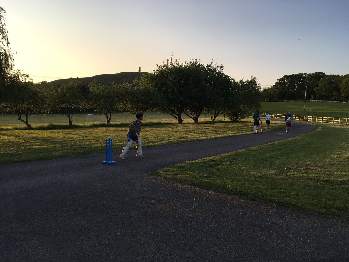 BerewallHouse's tweet photo. Lovely late spring evening, shall we play on the court or the acres of grass? Nah, letโs play cricket on the drive! #BatsmansParadise #DryTrack https://t.co/qMvdr0X4Nd