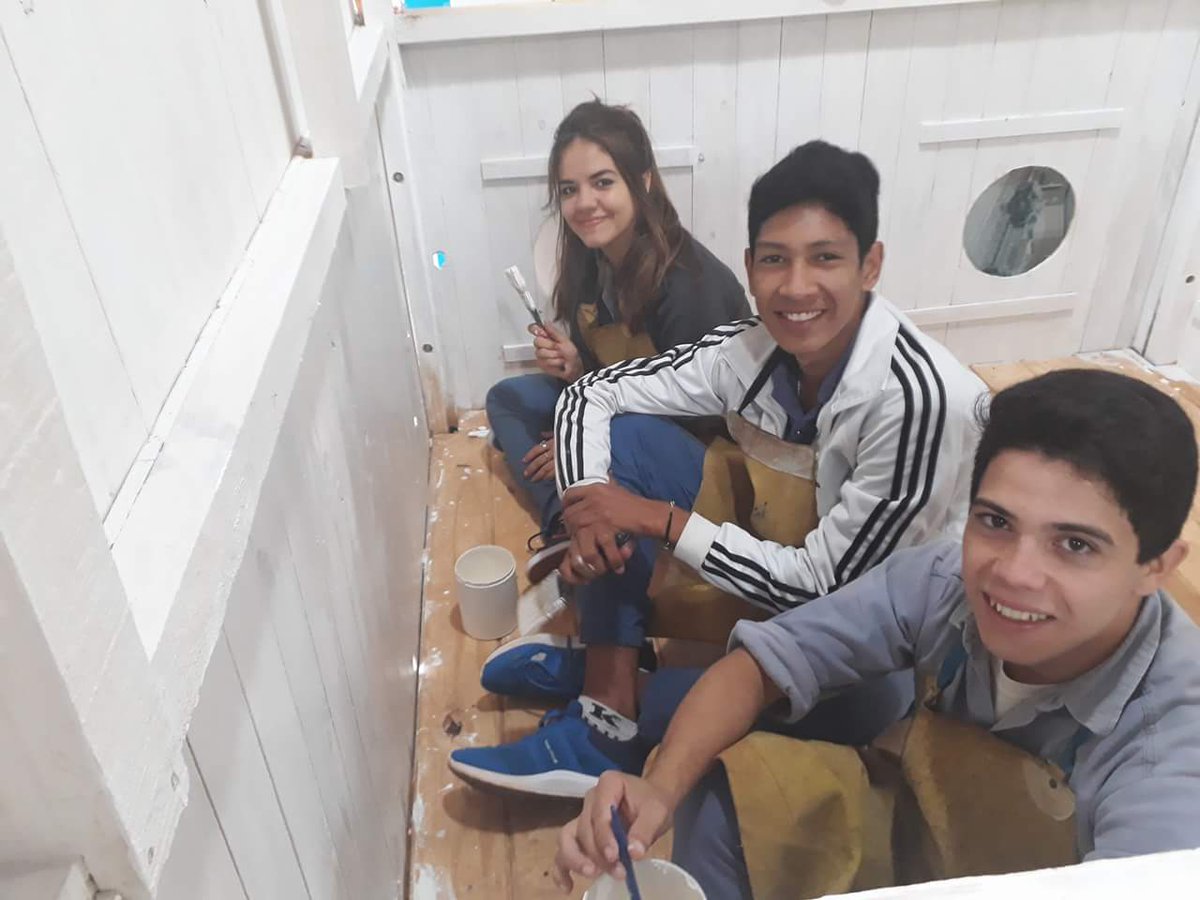 AngieBarrios578's tweet photo. #EPET23 sigue c/ trabajos solidarios, casita para el Nivel Inicial de la Escuela N° 26 Concep de la Sierra #InculcarValores #Respeto #Compromiso Contenidos transversales en cualquier asignatura y puesto en el taller de la escuela técnica. @misioneseduca @INETetp @CGEMisiones https://t.co/wO7gKrGyIi