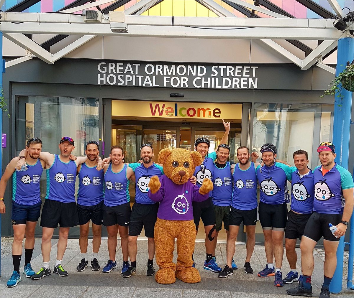 "A true hero isn't measured by the size of his strength, but by the strength of his heart". You guys are #legends! #teamhub is sooo proud of you! 💚💚💚#rememberwherethemoneygoes💙 <a href="/SDEBDD/">simon ewins</a> @WillNisbet23 <a href="/LauraEvans81/">Laura EvansWrobleski</a> <a href="/georgede3/">GeorgeDiamantopoulos</a> <a href="/paddymooner/">Patrick Mooney</a> <a href="/JohnCEnglish1/">John English</a> @JKishata <a href="/hubhotels/">hub by Premier Inn</a>
