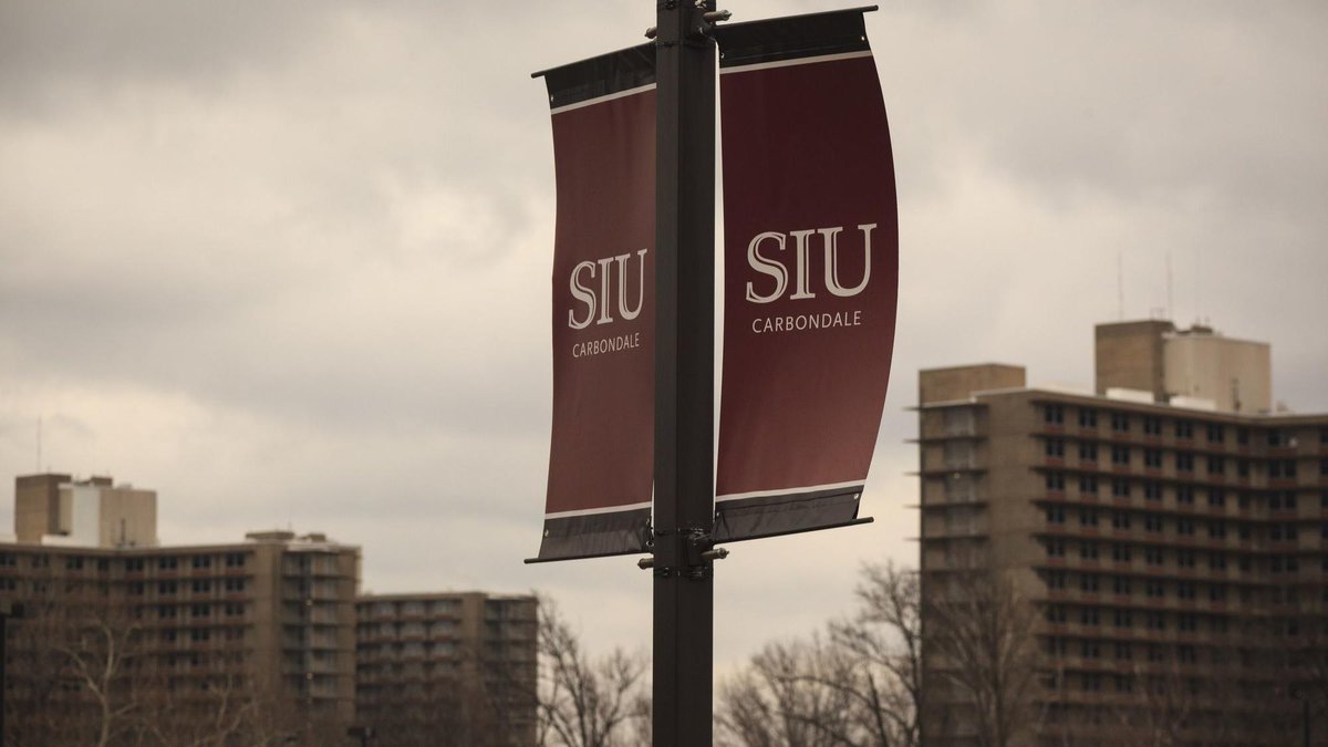 Lawmaker to SIU president: 'go to hell, sir' dlvr.it/QTCYsy