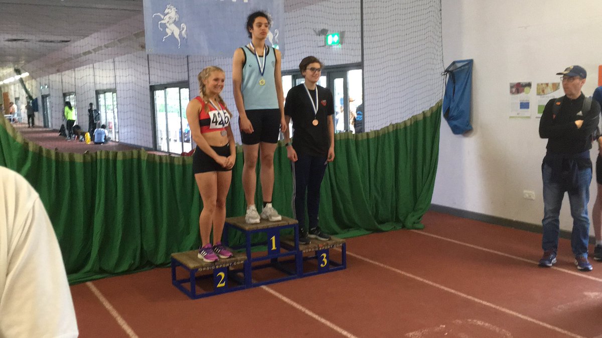 faithlesleycox's tweet image. KCAA Championships: I’m happy to say that I smashed my 400mH P.B by 6 seconds at the weekend (71.21), 3rd🥉in Kent, this places me 49th in the under 20 women’s U.K rankings. I came 2nd🥈for 100mH, another P.B of 18.77, which I’m so happy about😁🤩@TalentedAthlete  @LucindaHowland