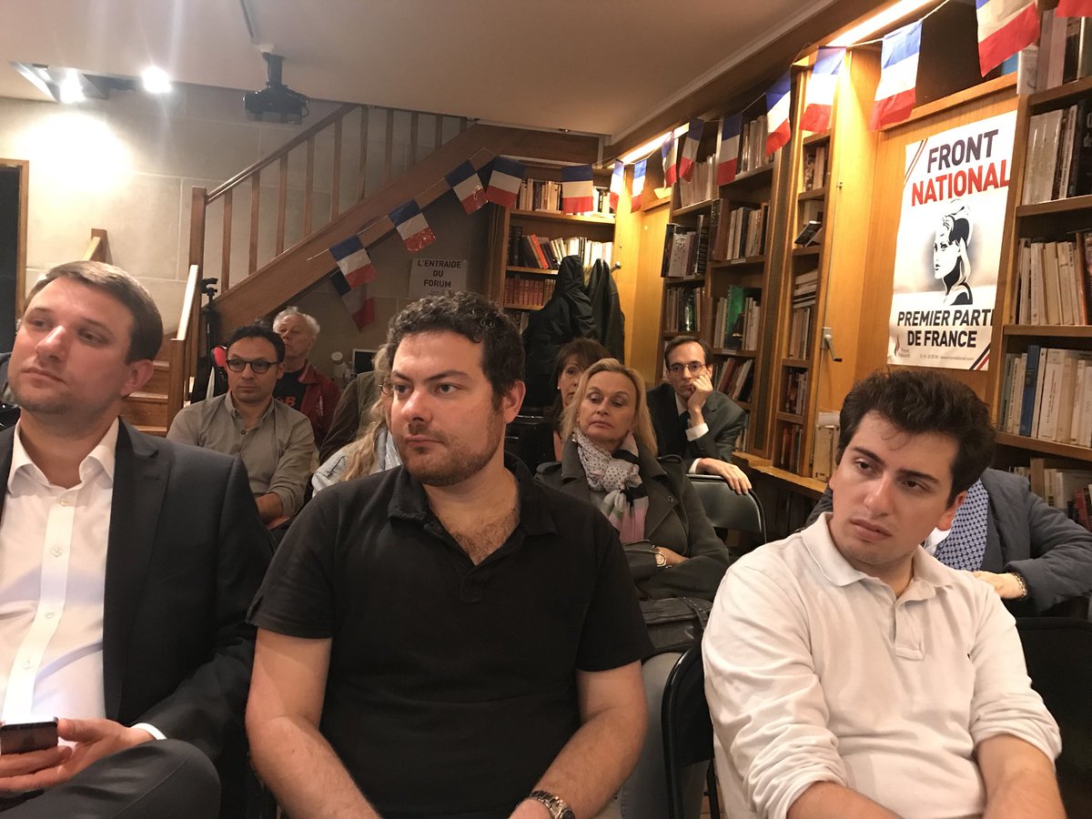 RNational_Paris's tweet photo. Christophe Versini : «La conscience écologique est noyée par des campagnes de propagande visant à culpabiliser les individus pour mieux exonérer le capitalisme et ses responsabilités.»
💡Le #FNParis se forme ce soir : Conférence sur l’écologie ✌🏼 https://t.co/gLVJnqme8R