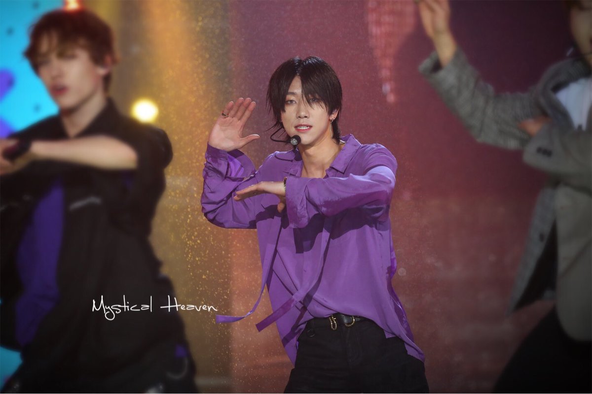 the8pics's tweet photo. 180512 THE8 @ Dream Concert 2018
cr. Mystical Heaven
#디에잇 #세븐틴 #THE8 #SEVENTEEN https://t.co/bwweCZy9V0