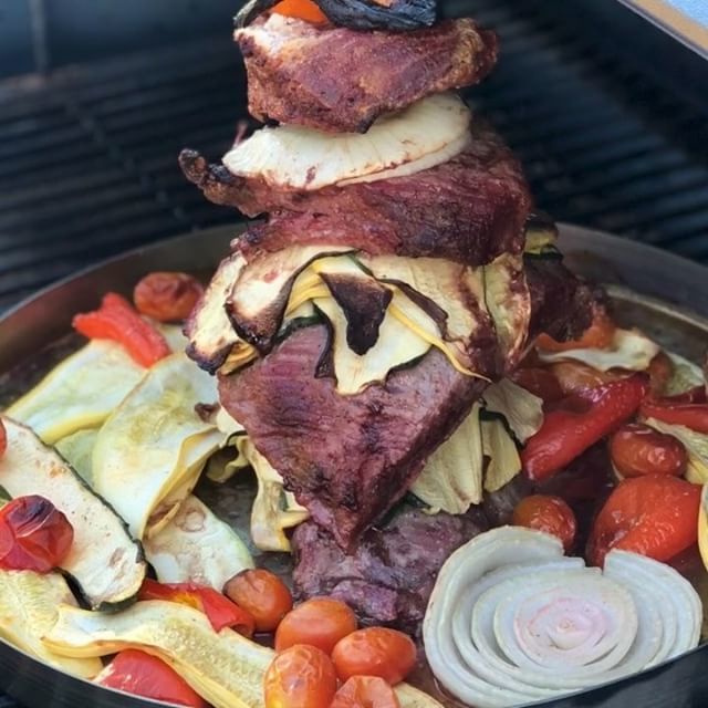 ChefASerrano's tweet photo. I did a Teppanyaki 🔪inspired dinner using my @trompo_king &amp; @traegergrills . I stacked 5 spice  flank 🥩, zucchini, sweet peppers, 🍅, &amp; onions. Then I finished our dinner with a fun Soy Mustard Garlic Sauce! Do you #StackYourMeat ?
.
.
.
#chefambassad… https://t.co/2qAwxZHeLw https://t.co/XrKO9YpUwE
