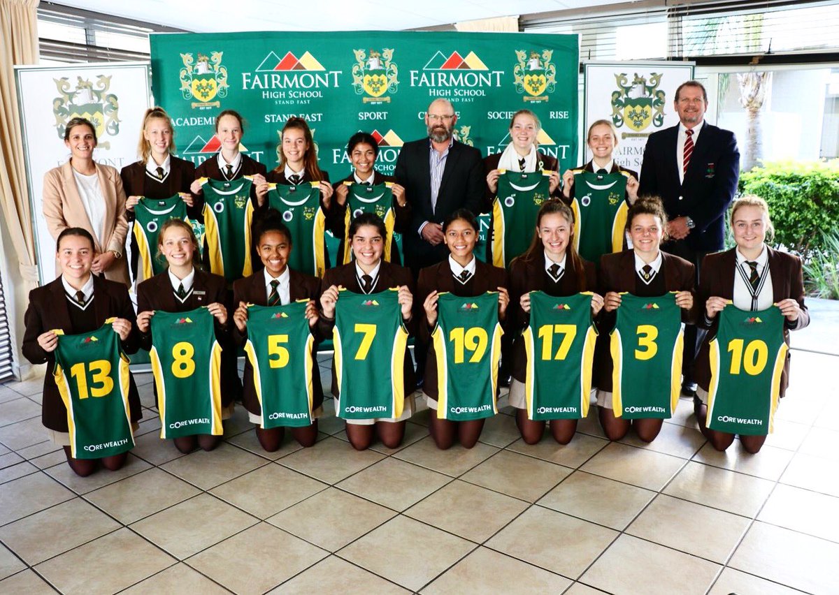 FairmontHockey's tweet photo. Thank you to @CoreWealthMan and Steve Cole for the Fairmont First Team Girls Hockey kit sponsorship #GreenMachine #FairmontHockey #CoreWealth https://t.co/TQsDOkVcHA