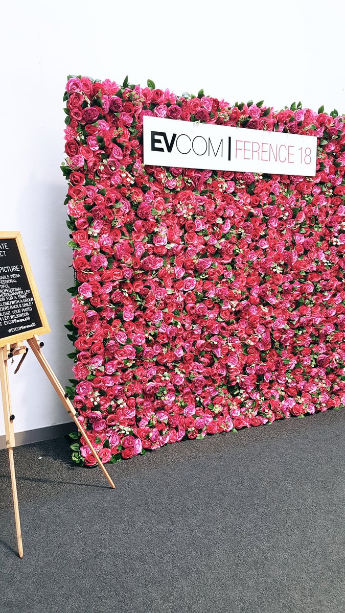 HannahDinesh's tweet photo. Wow. What a day!! #EVCOMference18 was so much more than I could have imagined with phenomenal speakers and immeasurable value shared by top industry experts. Excited for next year now! @EVCOMUK #eventprofs #leadership #conference https://t.co/4TcSX6DfQY