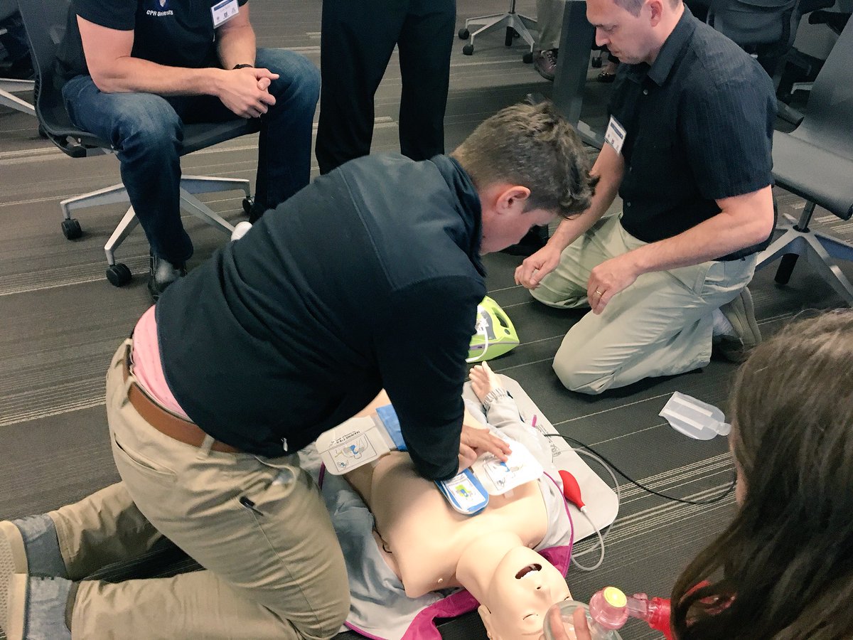 FIERCEcert's tweet photo. Learning high performance CPR today at #CPR University in order to save lives!! https://t.co/Igj2QCmubz