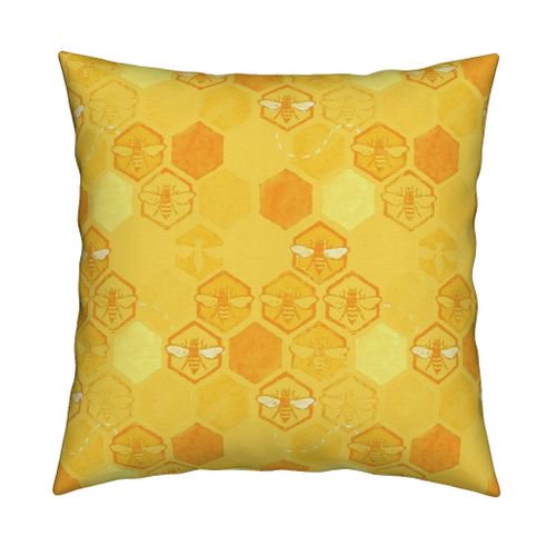 CrouchPatterns's tweet image. found this #hexagon #fabric #pattern #design from @Spoonflower it is based on a #honeycomb and uses a mix of different #yellows to create an interesting design. there is also images of #bees within the design which adds something different and makes the design itself stand out