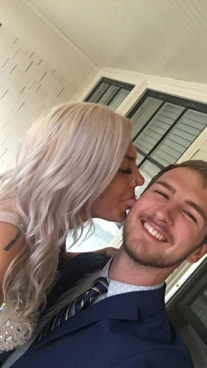 life is a crazy ride, but i’m glad you’re by my side 💕