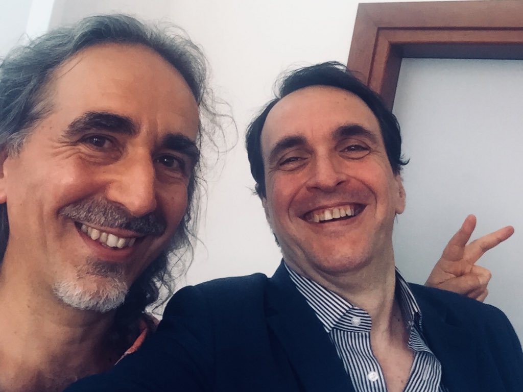 n_santomartino's tweet photo. #SocietyeSocial Con Fabio Ferri pronti ad una lezione... molto seria! 😂 @ArchivioComSoc @Cesvot @ComSociale @studioideacom @Giagina @guccinelli @cristigalas https://t.co/c3qIbCx4am