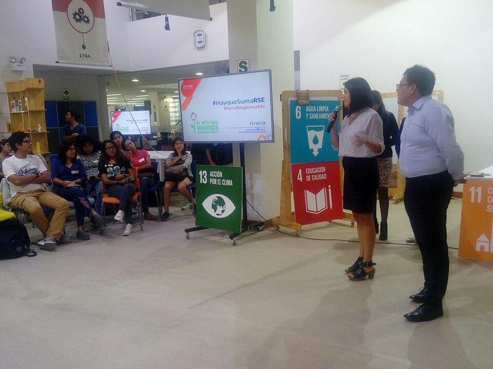 JeanGennady's tweet image. Excelente presentación, muy dinamico, gracias Ministerio del Trabajo. #HayqueSumaRSE #PerúResponsable