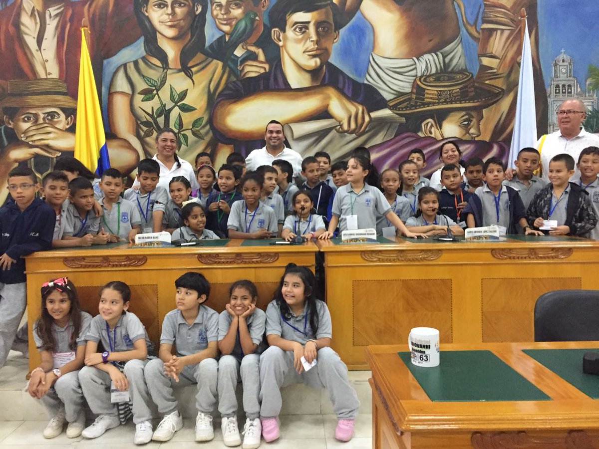 AsambleaDeCor's tweet photo. Hoy recibimos a los niños de la Fundación Educativa Montelíbano, a ellos les mostramos todo el trabajo que hacemos y la importancia del trabajo de la Asamblea. https://t.co/JQN719FOvo