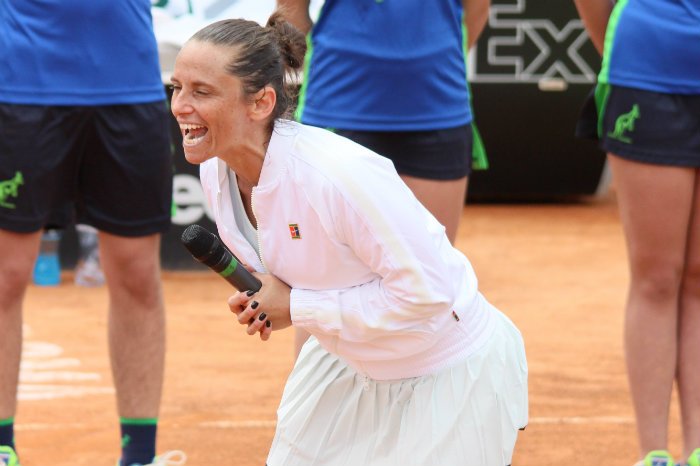 cichi18's tweet photo. DA OGGI LA COLONNA SONORA DI @roberta_vinci SARA': UNA VITA IN VACANZAAAA🤪 https://t.co/eRQ7zQrm1q