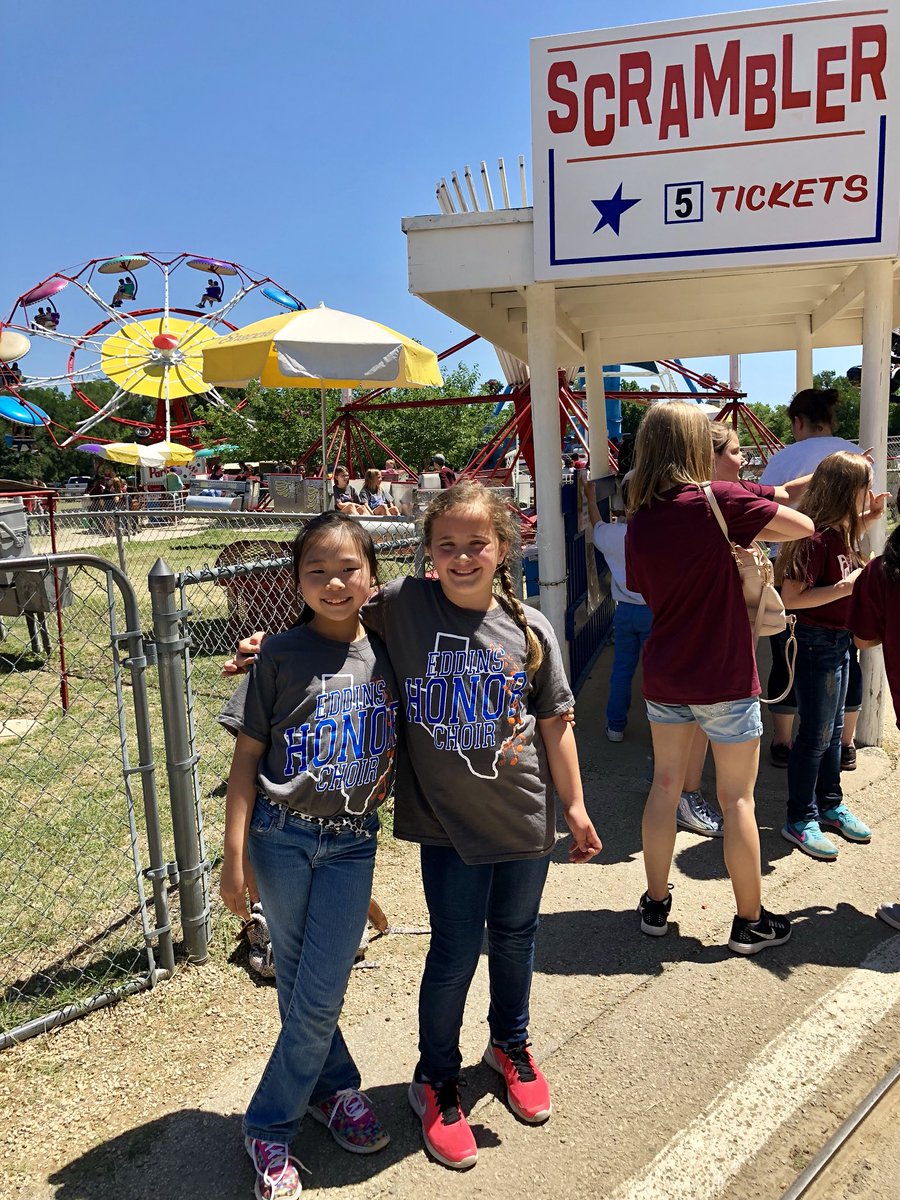 MelissaMringel's tweet photo. Eddins Honor Choir at Sandy Lake Fun Fest!  🎶😃 #eddelem #eddins #sandylake https://t.co/CmdMV2y5vC