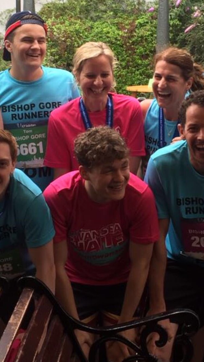 BishopGoreRun's tweet photo. We’re back and ready for @Swansea_HM again! 🏃🏻‍♂️🏃🏻‍♀️ #TeamBG is raising money for three charities with close links to the @bishopgore community: @LUPUSUK , @GunnersWish and #Bloom. We would really appreciate your support! 😊🌟

https://t.co/REeW5L9SRe #Diolch #Charity https://t.co/UHPBwRnq9M