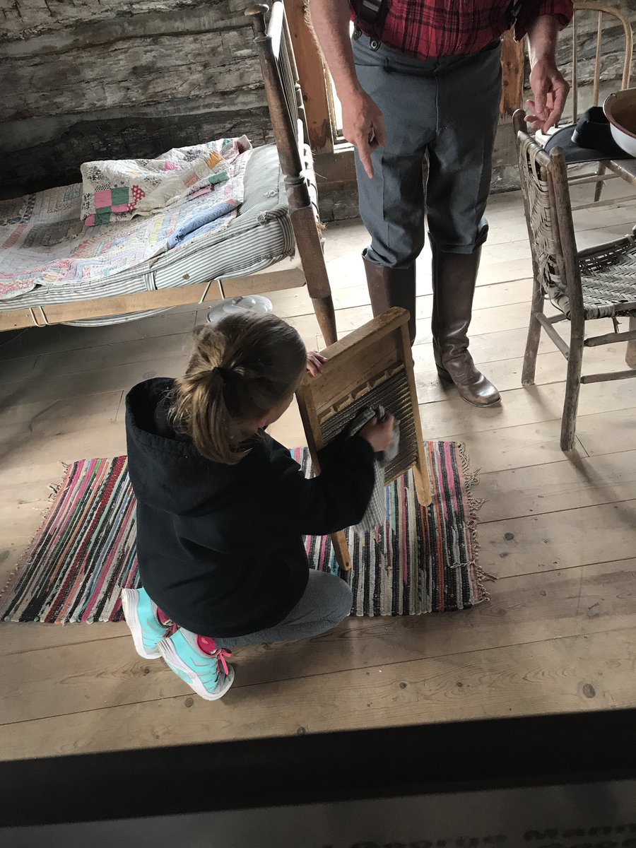 MrsTGradeThree's tweet photo. ABES 3rd Grade visited Bonanzaville today. Great day of learning about the region's history! @LilCougarElem https://t.co/UyFk8oPYZI