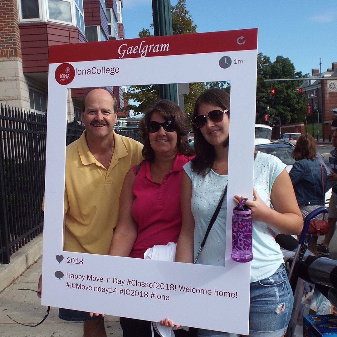 ionauniversity's tweet photo. #TBT to #MoveInDay2014, when our graduating seniors started their on-campus journey as Gaels! #IonaGrad #Classof2018 https://t.co/A35UAOZK50
