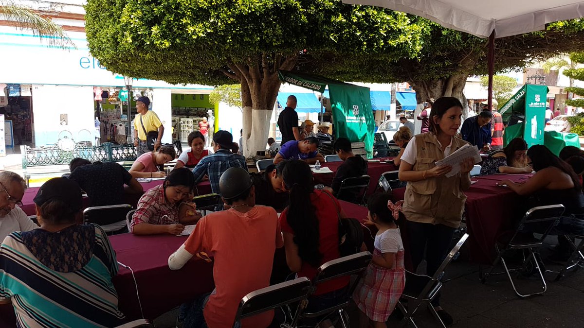 Deseo la mejor de las suertes a las y los buscadores de un empleo que hoy asistieron a la #FeriaDeEmpleo en el municipio de Atotonilco. <a href="/SNEJalisco/">SNEJalisco</a>