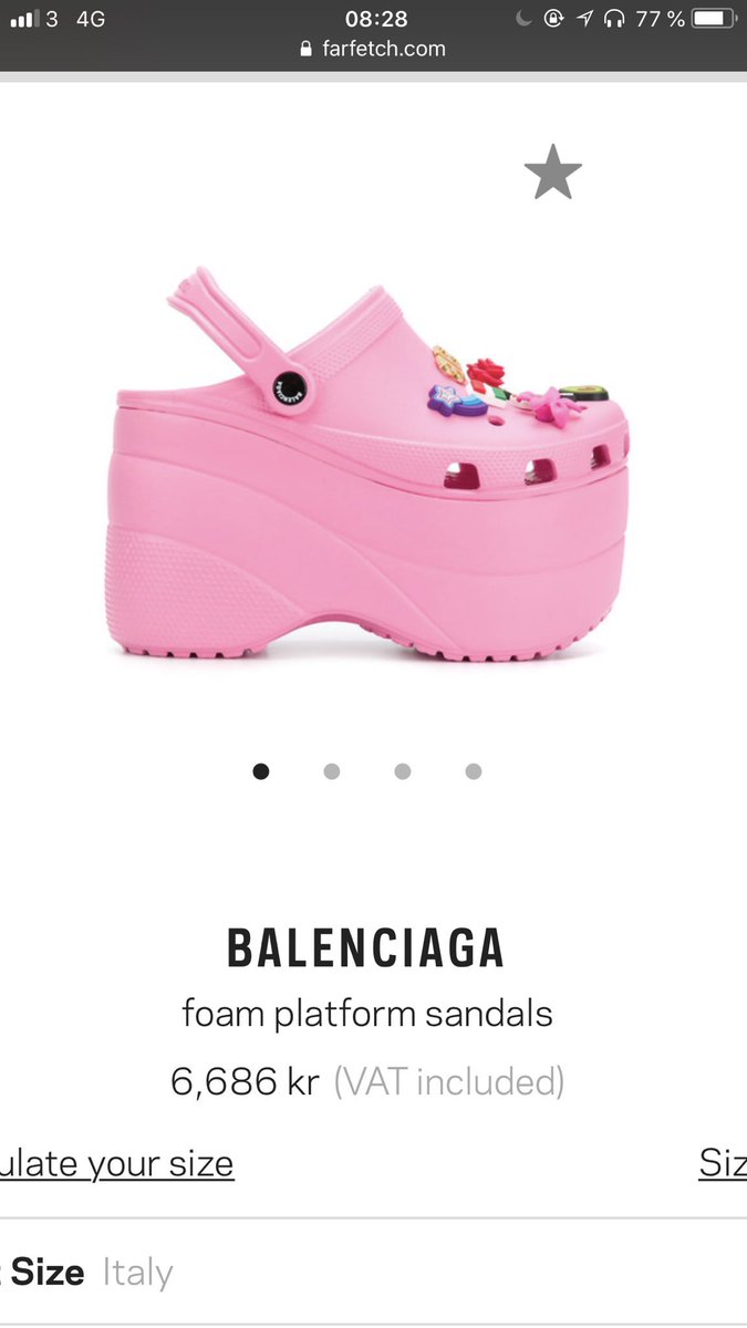 lindapeee's tweet photo. Nu är den äntligen här, crocs the brat-edition https://t.co/mtrKxxKVos