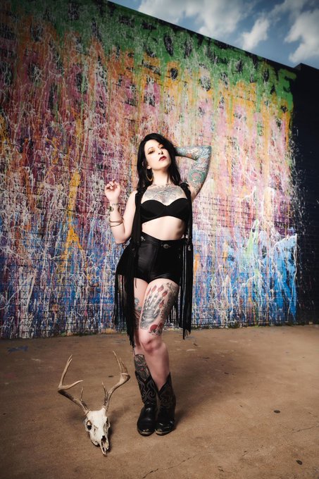 I wear far too much black for this Texas heat 🤦🏻&zwj;♀️ Be a part of my adventures in indecent exposure and<a href="/tag/texas"class="tags"><span>#texas</span></a><a href="/tag/tattoos"class="tags"><span>#tattoos</span></a><a href="/tag/altmodel"class="tags"><span>#altmodel</span></a><a href="/tag/fringe"class="tags"><span>#fringe</span></a><a href="/tag/austin"class="tags"><span>#austin</span></a><a href="/tag/cowboyboots"class="tags"><span>#cowboyboots</span></a>