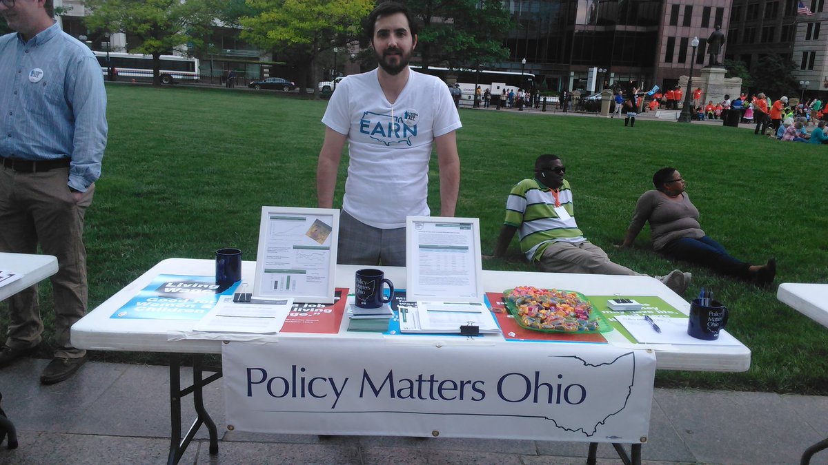 KalithaWrites's tweet photo. Mike @PolicyMattersOH holding down our table at the @UMWomen #umwassembly rally #FightFor15. Let's raise Ohio's minimum wage! https://t.co/pLCuhHHy8f