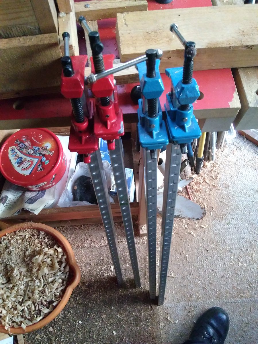 GreenJimll's tweet photo. And the #ToolsOnTour is over for this evening. Red clamps, meet blue clamps.
๐ถRed and blue, living together in perfect harmony, side by side on work bench, oh lord why can't we? ๐ถ https://t.co/AV45cKCxa8